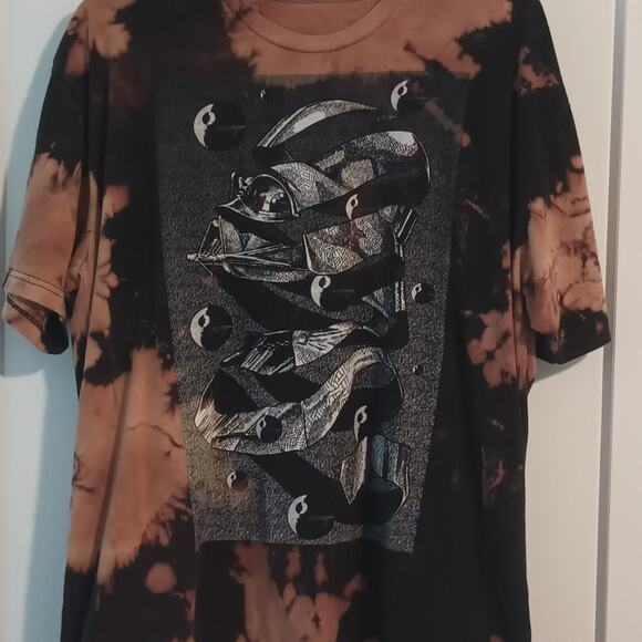 Star Wars x Disney - Darth Vader x MC ESCHER - Black Tie-Dyed T-Shirt - Size XL - Picture 2 of 3